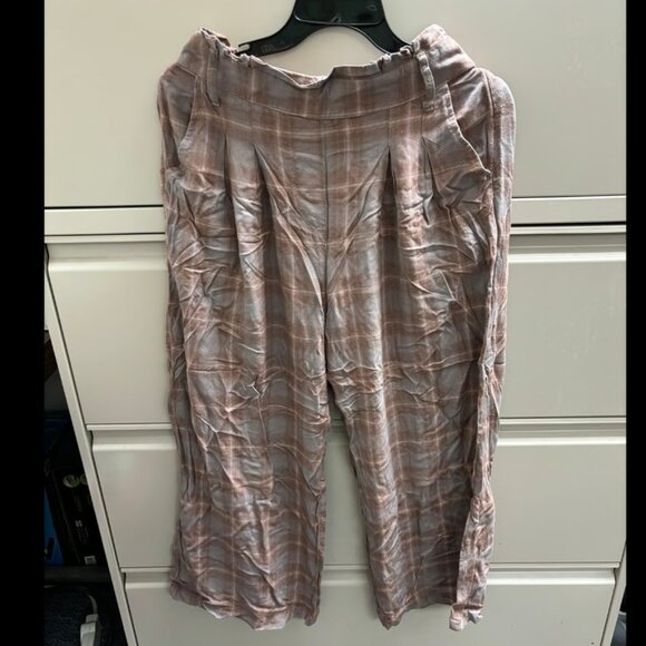 American Eagle Wide leg Pant - Picture 2 of 4